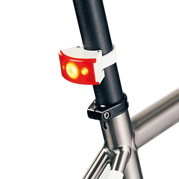 Luz trasera Bookman curve LED USB 22-32 mm blanco
