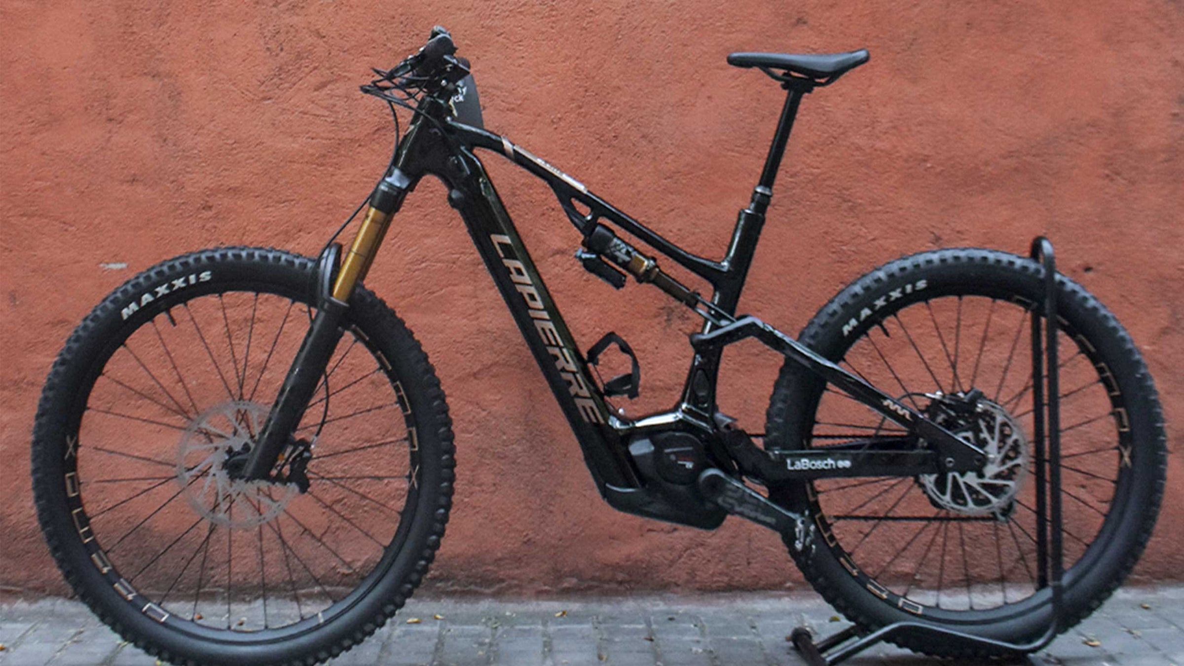 Bicicleta eléctrica de montaña Lapierre Overvolt AM 75th 2022 | LaBosch