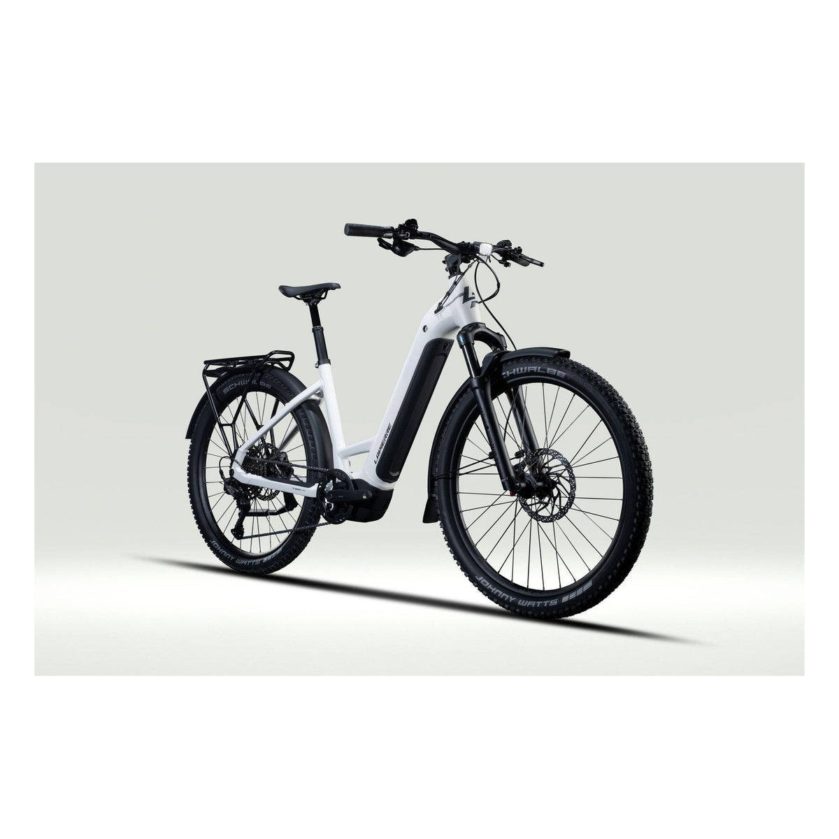E-Explorer 8.8 Low 2026 | Vista 3/4 oficial