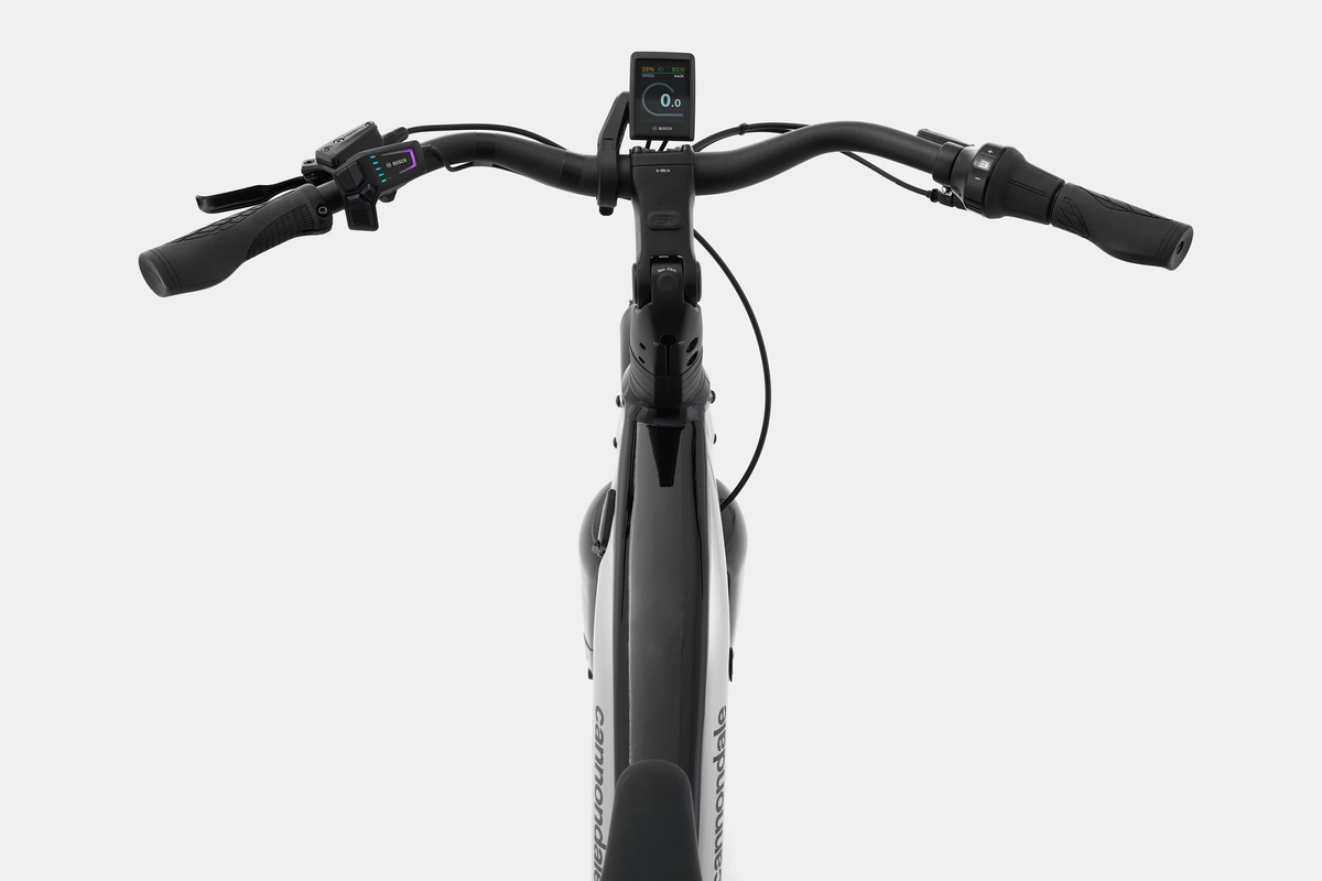 MAVARO NEO 2 — Gris — Detalle