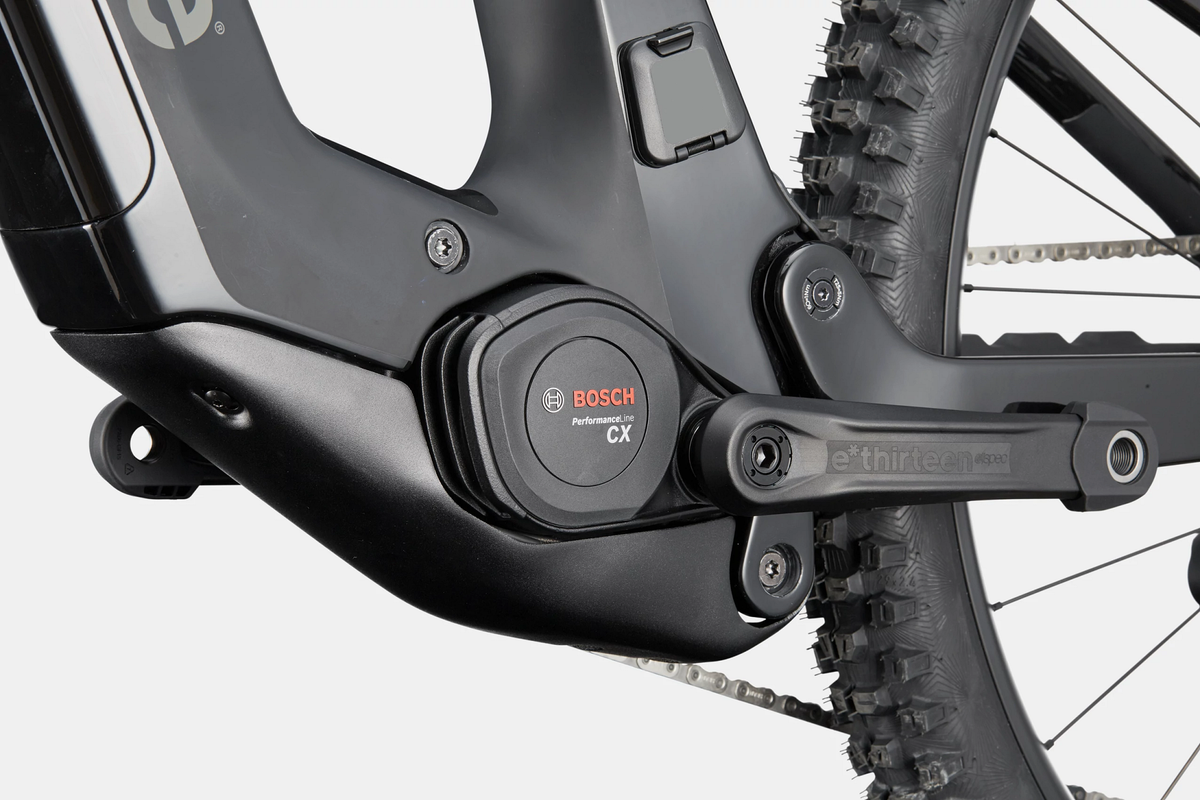 MOTERRA 1 — Negro — Detalle