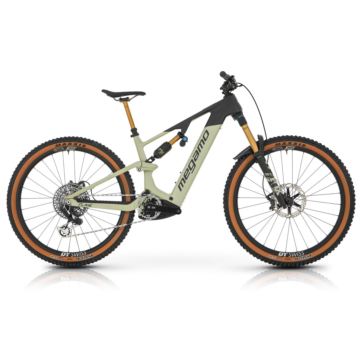 MEGAMO FLAME CRB 01 RACE 2026 · Verde Sage · MG2014206J · B2B image
